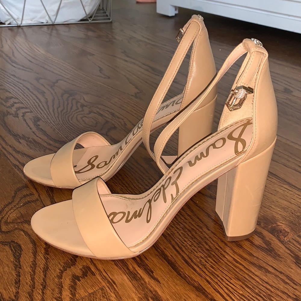 Yaro block heel sandals
